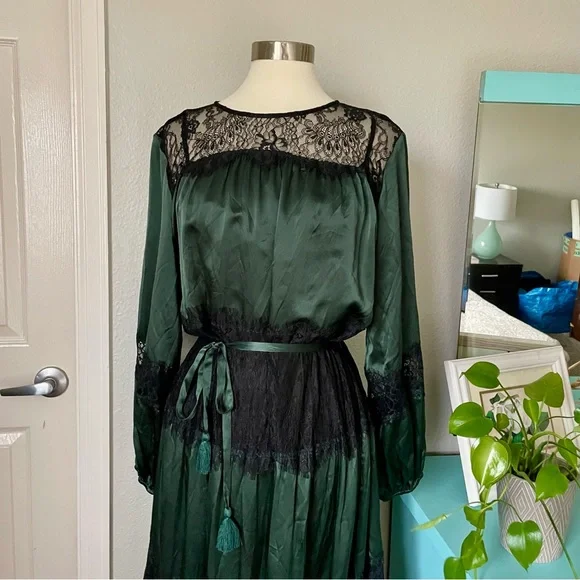 Johnny Was Emerald Green 100% Silk Maxi Dress Black Lace Accents Sz Large Belt - Picture 3 of 15